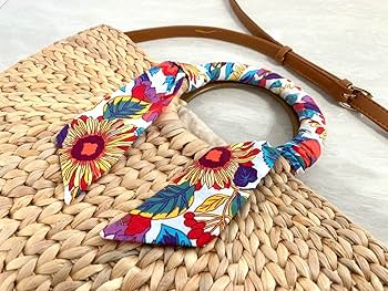 SAKO【新品】かごバッグ オシャレなタッセル付きhana vietnam SAKO様専用【新品】かごバッグ オシャレなタッセル付きhana